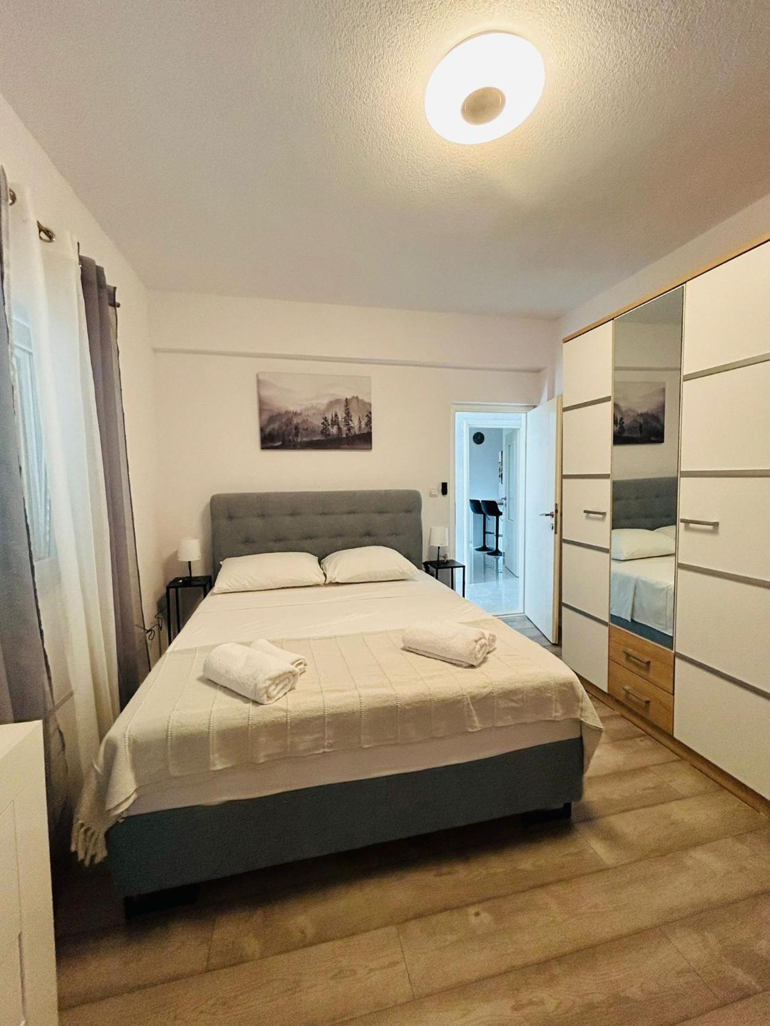 Apex Luxury Apartman โตรกีร์ ภายนอก รูปภาพ